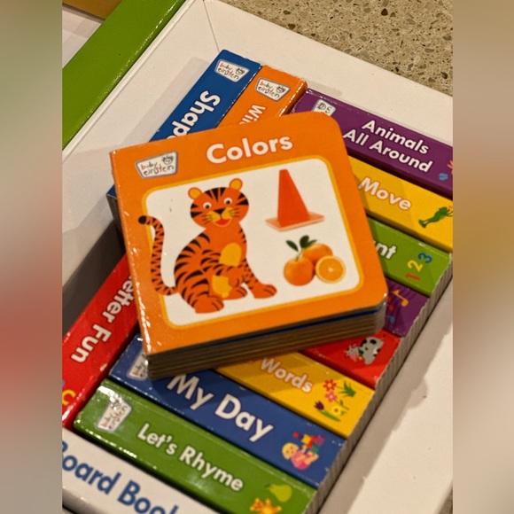 Baby Einstein 12 Board Books by PI LTD. Children's Features colors,music,animals - Picture 2 of 15